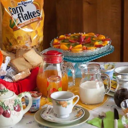 Alojamento de Acomodação e Pequeno-almoço Fausto & Deby Mira
